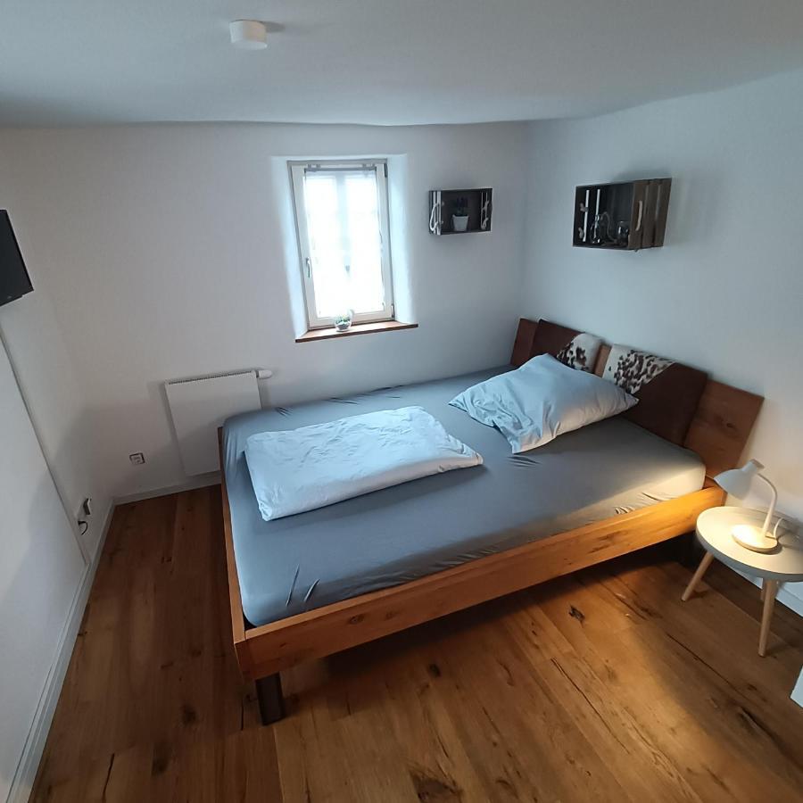 Apartments & Moeblierte Zimmer In Kahl Am Main, Kontaktloser Self Check-In, W-Lan, Schreibtisch, Duschbad, Kuechenzeile, Pkw-Plaetze מראה חיצוני תמונה