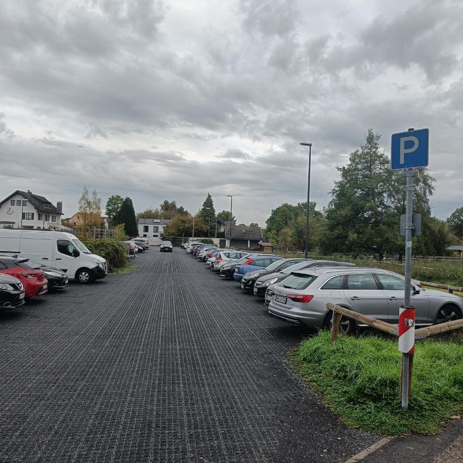 Apartments & Moeblierte Zimmer In Kahl Am Main, Kontaktloser Self Check-In, W-Lan, Schreibtisch, Duschbad, Kuechenzeile, Pkw-Plaetze מראה חיצוני תמונה