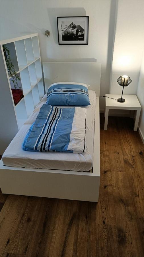 Apartments & Moeblierte Zimmer In Kahl Am Main, Kontaktloser Self Check-In, W-Lan, Schreibtisch, Duschbad, Kuechenzeile, Pkw-Plaetze מראה חיצוני תמונה