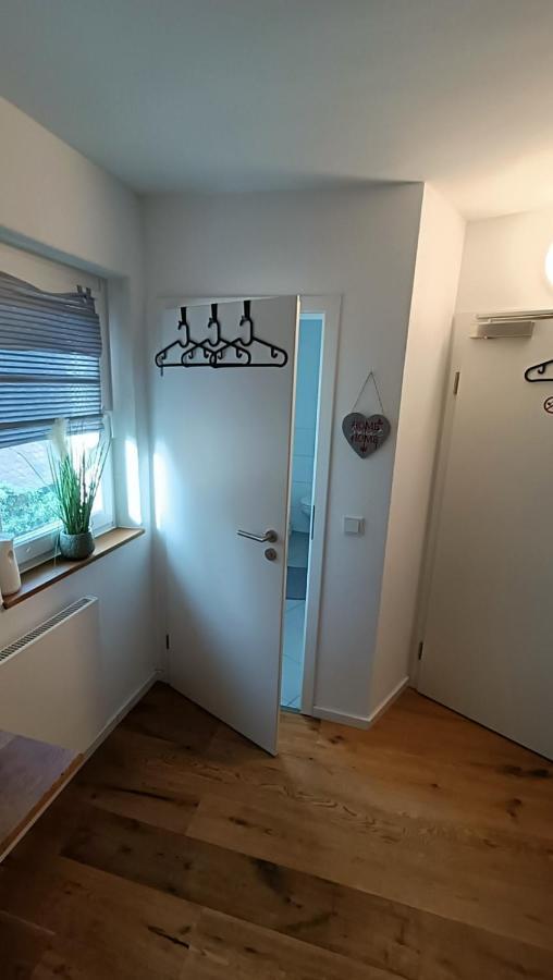 Apartments & Moeblierte Zimmer In Kahl Am Main, Kontaktloser Self Check-In, W-Lan, Schreibtisch, Duschbad, Kuechenzeile, Pkw-Plaetze מראה חיצוני תמונה